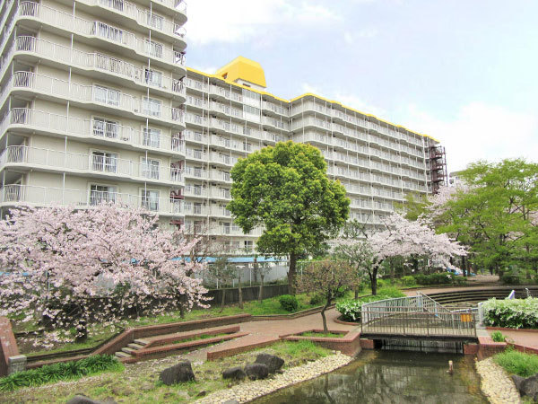 マンション東陽町　専用庭付　リ　フォーム済の外観