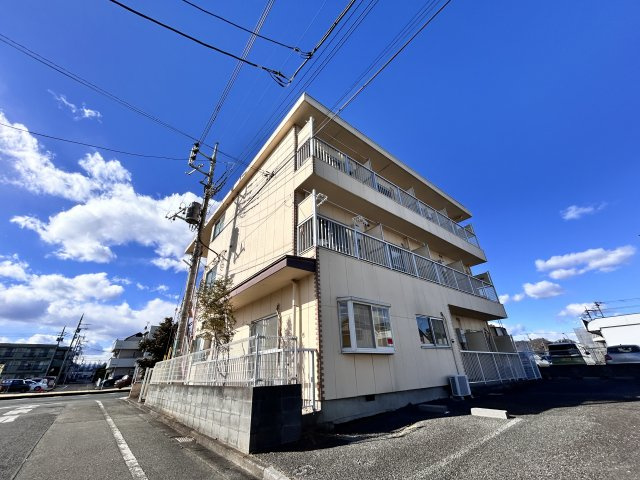 フローレンス秋川の駐車場