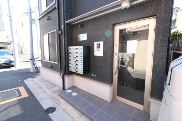 【エントランス】