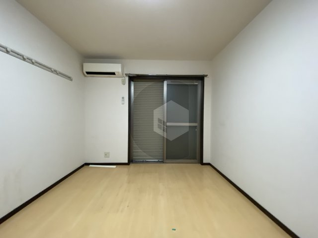 アルベージュ八戸ノ里1番館の居間・リビング