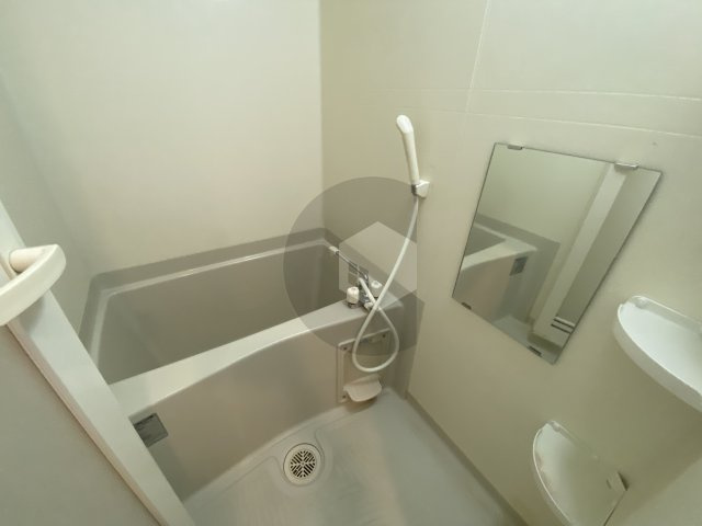 アルベージュ八戸ノ里1番館の浴室