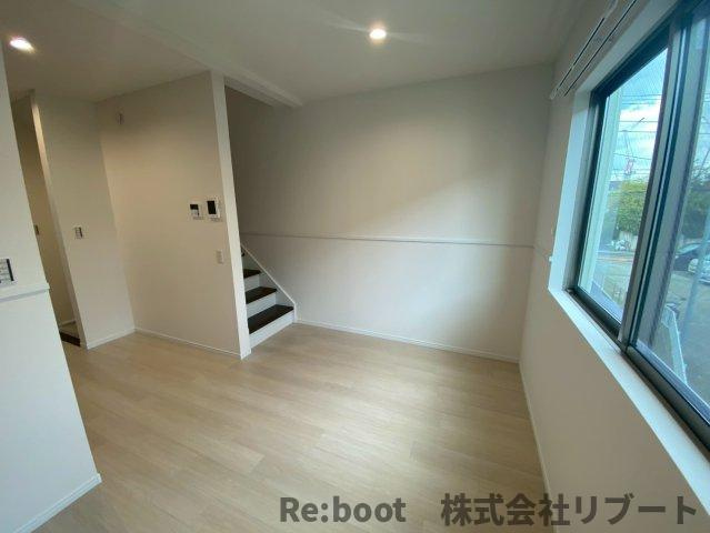 MOK-TERRACE GYOTOKU（モックテラスギョウトク）の居間・リビング