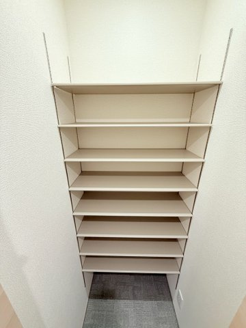 ロータスヒル　A棟の収納