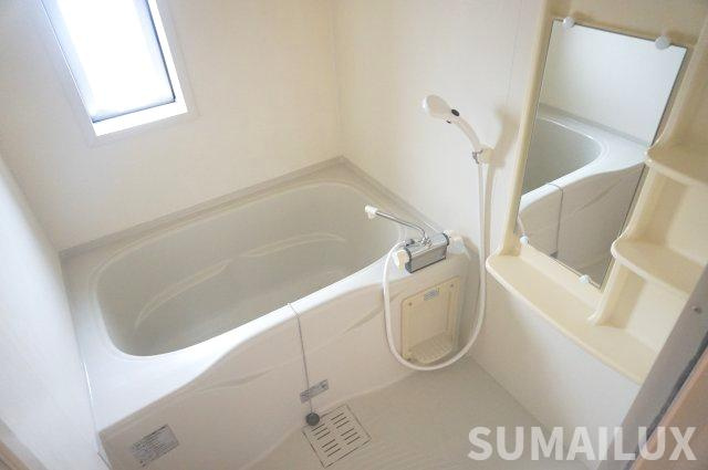 グリーンヒルズBの浴室