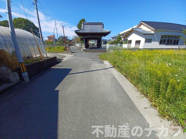 宇城市不知火町高良の売地の前面道路含む現地写真
