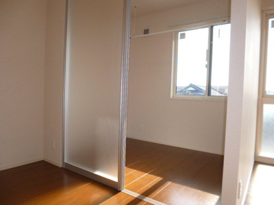 【バルコニー】 | ナウリヴィエール | サービスルーム