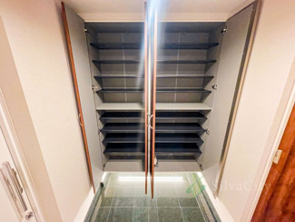 【収納】 | ブラウトリエ | シューズボックス