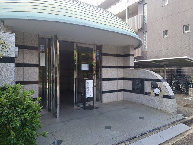 キャニオングランデ鷺ノ宮セカンドステージのエントランス