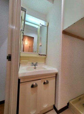 【洗面所】 | ウイスタリア雅