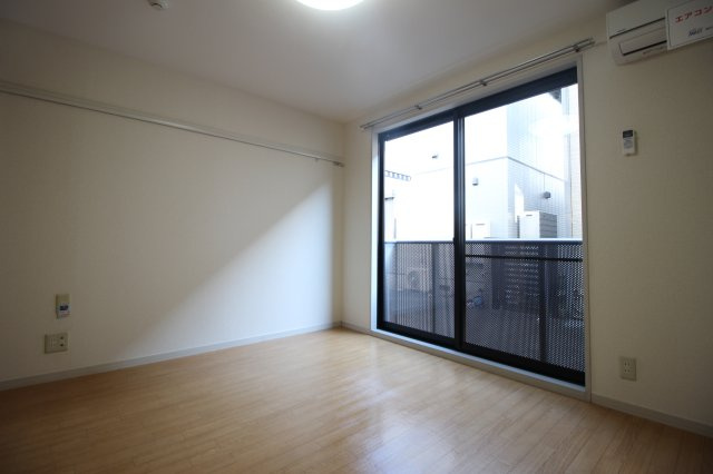 アベニュー用賀Ｂの居間・リビング