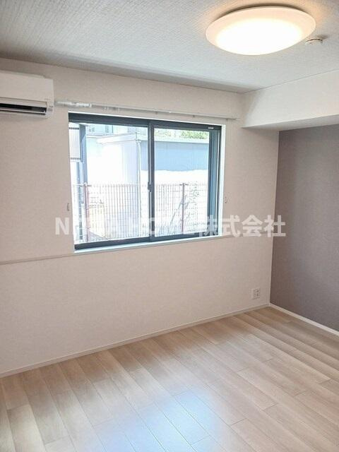 メゾン１２朝来の洋室|独立した洋室6.1帖です(*^^*)