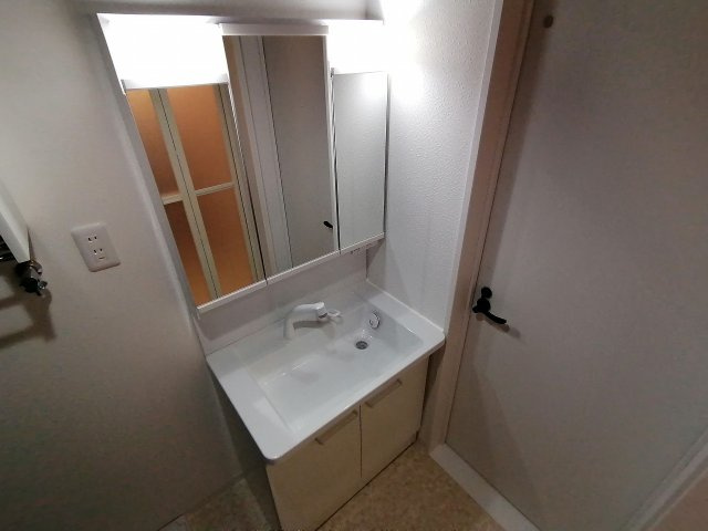 神戸市兵庫区菊水町４丁目のアパートの洗面所|シャンプードレッサー