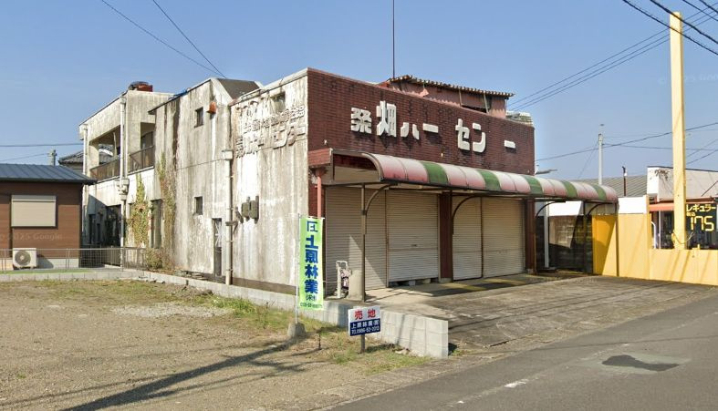北諸県郡三股町大字樺山の店付住宅の外観