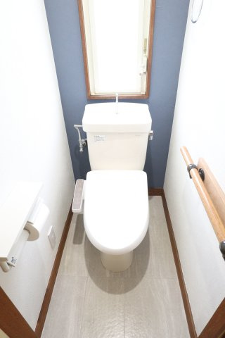 野口町戸建のトイレ