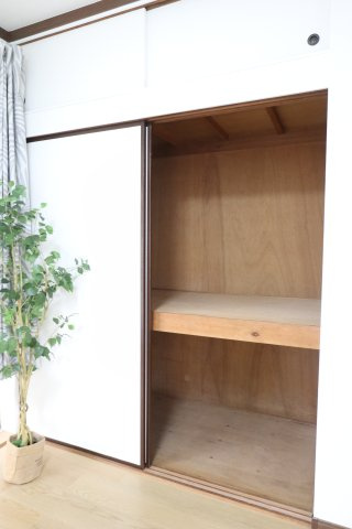 野口町戸建の収納