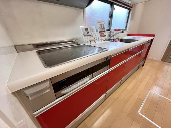 西条市朔日市　中古住宅のキッチン