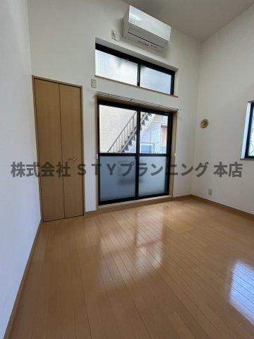 仲介手数料０円！シェーネスハイム八剱の居間・リビング