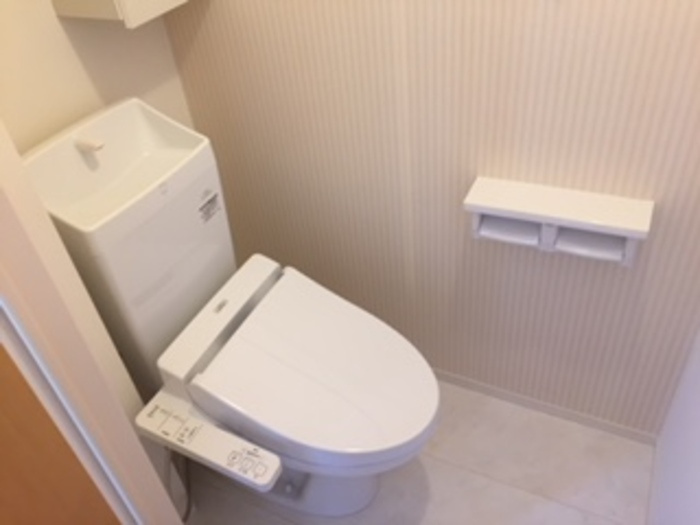 ルビアのトイレ|温水暖房洗浄便座付き