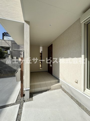 【エントランス】 | 静岡市葵区羽鳥5丁目 新築一戸建て 1号棟 | エントランスです