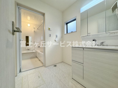 【脱衣所】 | 静岡市葵区羽鳥5丁目 新築一戸建て 2号棟 | 脱衣場です