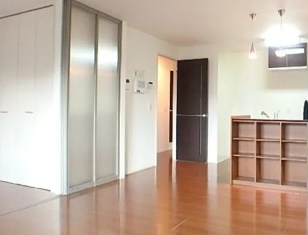 ガーデンハイツの居間・リビング