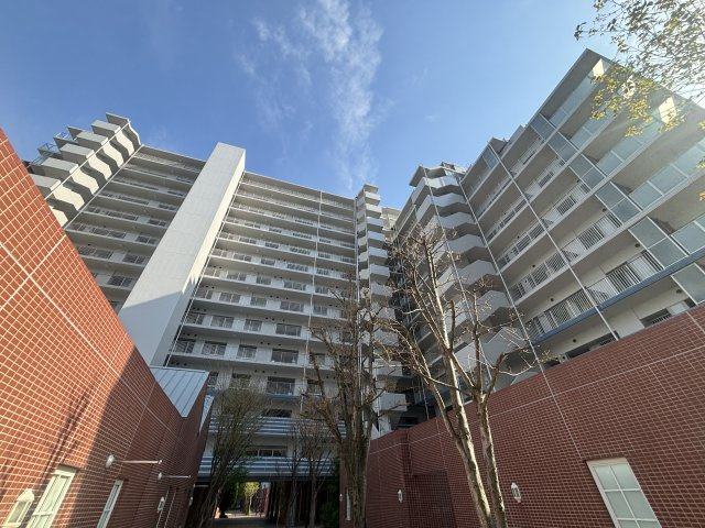 センターフィールド浦和美園弐番館ミッドランドの外観|★オートロック★エレベーター★都市ガス★防犯カメラ★南向★
