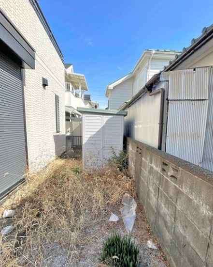 【中古】鶴ヶ島市中新田中古住宅の庭