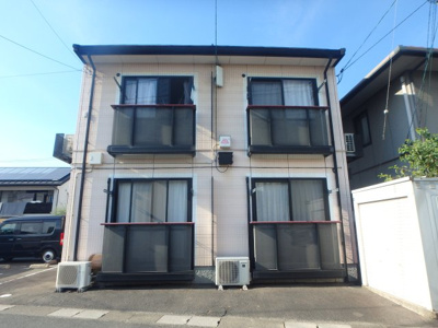 【外観】 | スクーデリア中庄B | 中庄　１K　南向き　インターネット無料