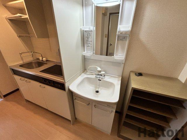 シャンヴェルジェ豊中Ⅰの独立洗面台