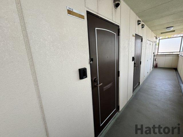 シャンヴェルジェ豊中Ⅰの玄関