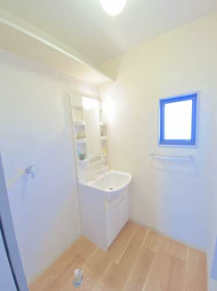 【洗面所】 |  コスモタウン森岡Ⅱ　　Ｂ棟 