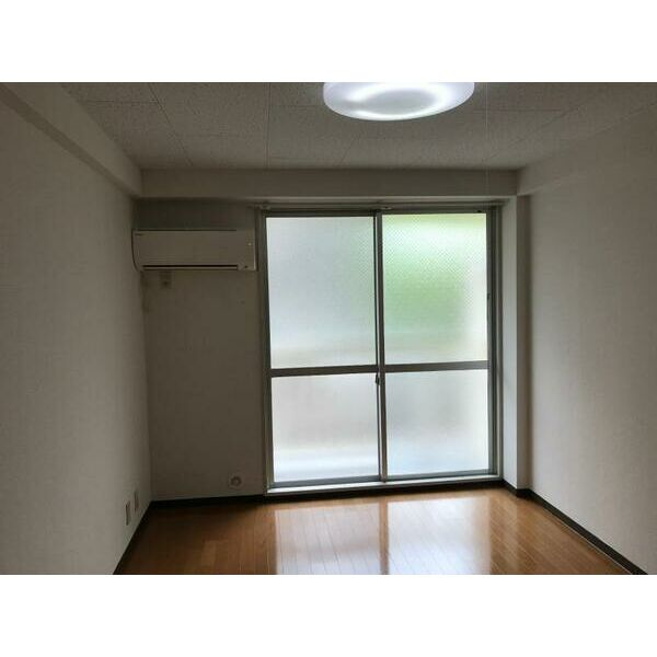 サニーパレスザウエストの内装