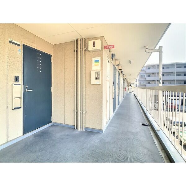 サニーパレスザウエストのロビー