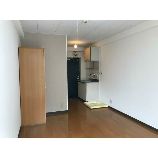 サニーパレスザウエストの居間・リビング