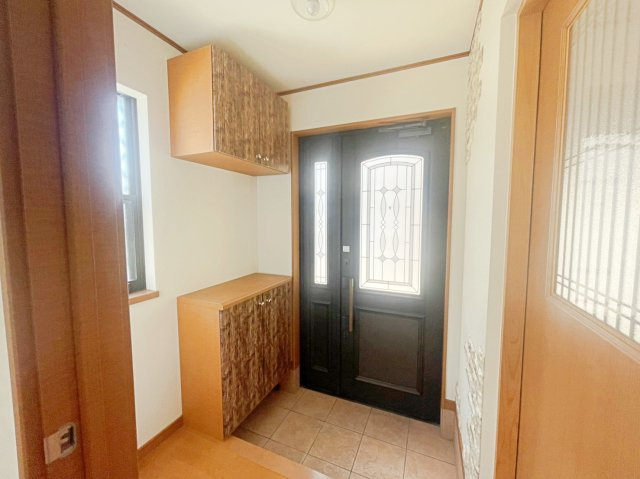 忠岡町忠岡北3丁目　中古戸建の玄関