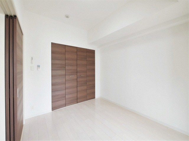 Luxe新大阪Ⅰの洋室