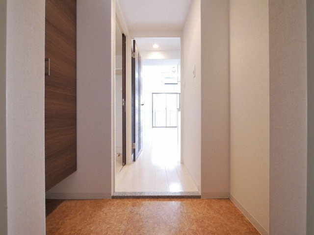 Luxe新大阪Ⅰの玄関