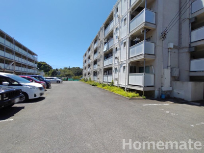 【駐車場】 | ビレッジハウス鎌倉10号棟 | 駐車場完備です