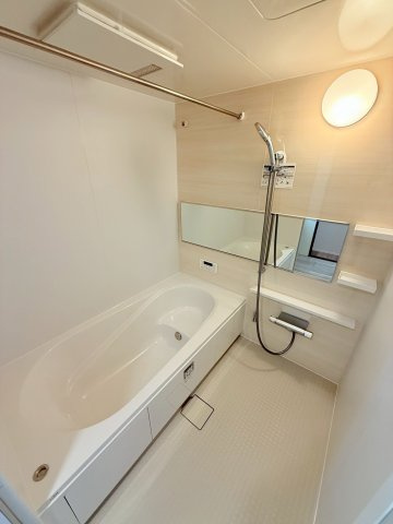 ロータスヒル　B棟の浴室