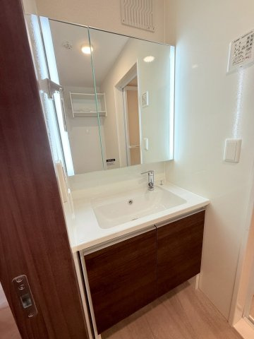 ロータスヒル　B棟の洗面所