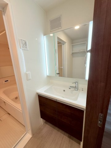 ロータスヒル　B棟の洗面所