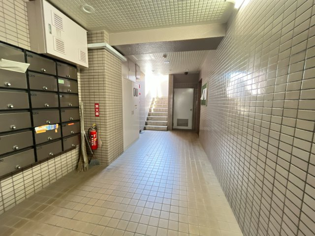 クレスト共和のロビー