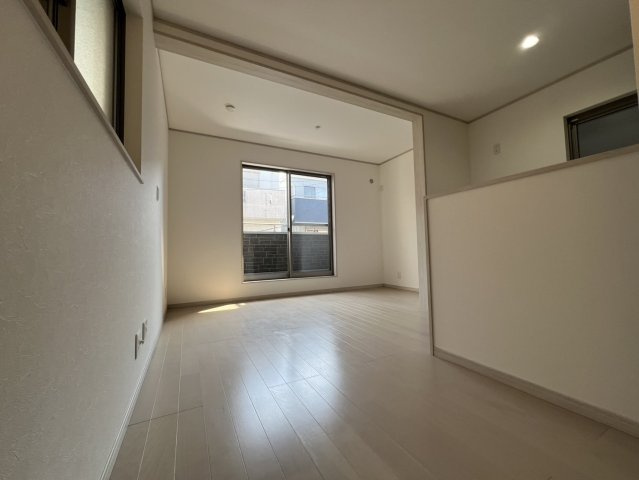 緑が丘2丁目　中古一戸建ての居間・リビング|使いやすい居間です