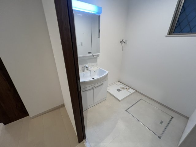 緑が丘2丁目　中古一戸建ての脱衣所