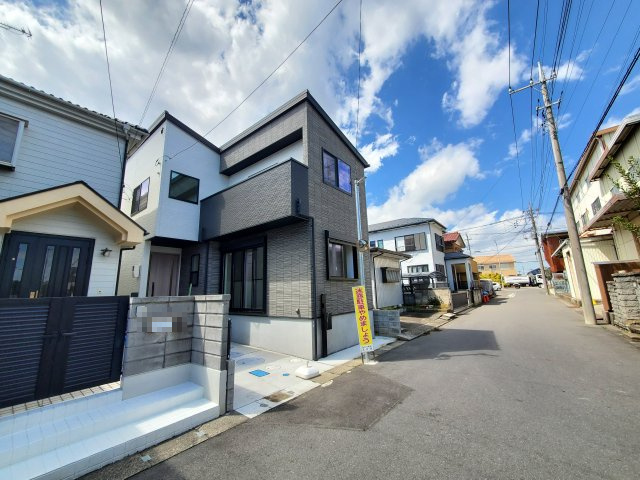三郷市　小谷堀　新築戸建　全1棟の前面道路含む現地写真|前面道路含む現地写真です