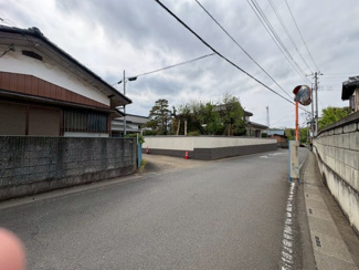 【前面道路含む現地写真】