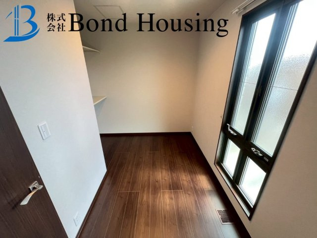 セキスイハイム施工・築3年の築浅良質中古戸建　松陰の玄関