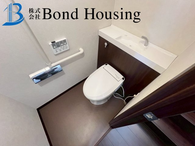 セキスイハイム施工・築3年の築浅良質中古戸建　松陰のトイレ