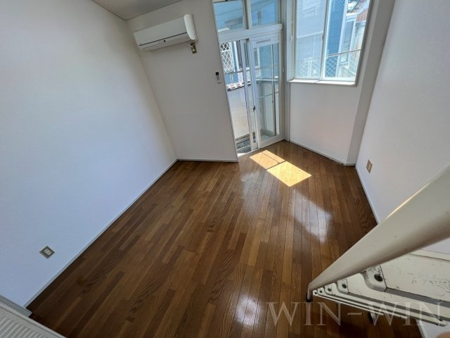 レリブ仁連木の寝室