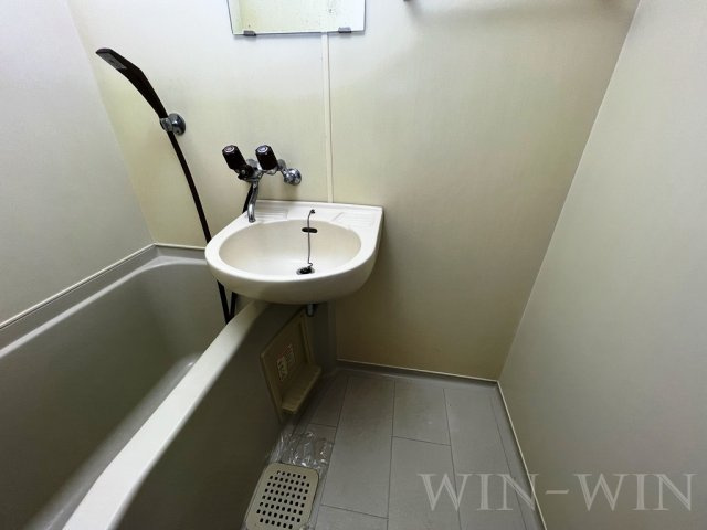 レリブ仁連木の浴室